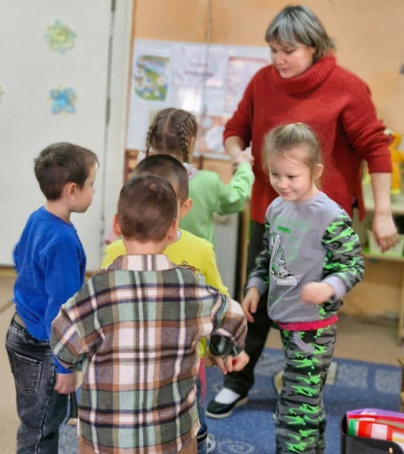 Занятия с психологом в детском саду Занятия с психологом в детском саду.